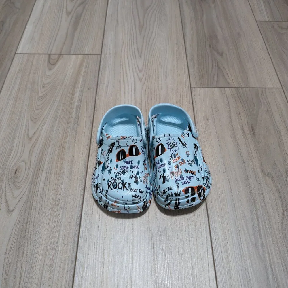 Unisex Cool slip-on clogs sizes 2yrs to 8yrs, waterproof colorful and cute